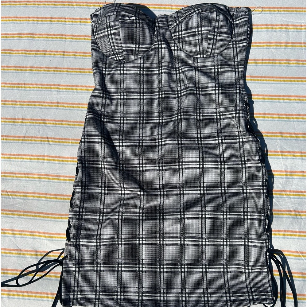 Brand New—Cute Strapless Mini Dress